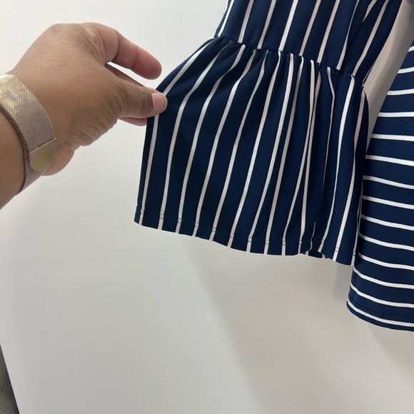 Chico’s Women’s Navy & White Striped Bell Sleeve Top – Size 3 (XL/16-18) - Picture 4 of 5